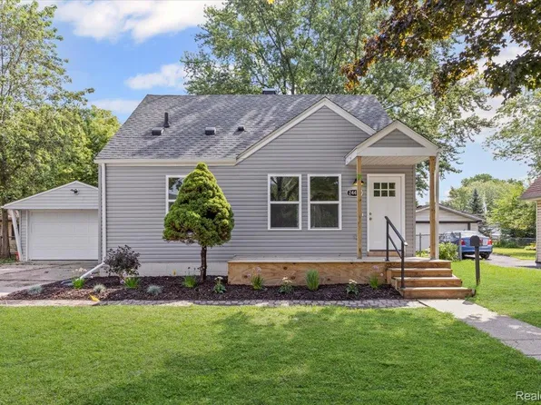 24416 Stewart Ave, Warren, MI 48089