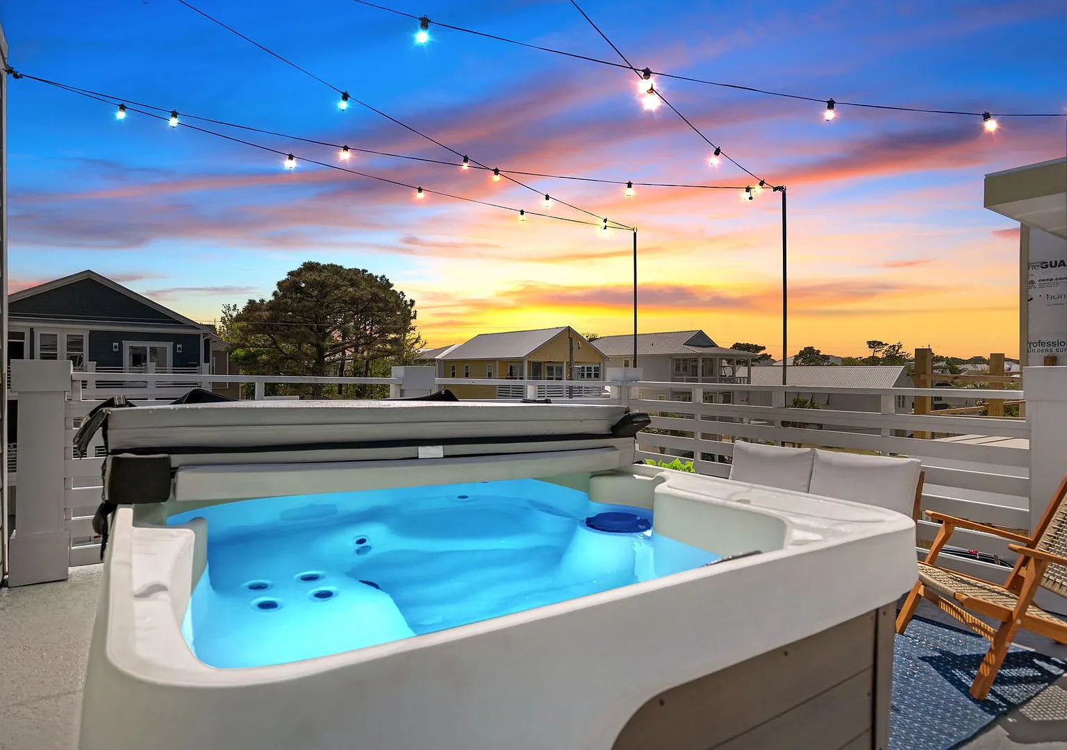 Salt & Sky | Rooftop Hot Tub | Carolina Beach — Photo 1