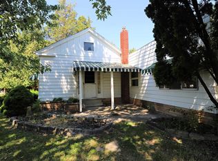 825 E River Rd, Flushing, MI 48433
