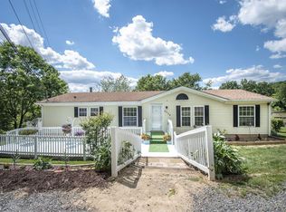 4212 Christie Ln, Christiansburg, VA 24073