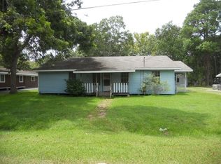 310 S Storer Ave, Iowa, LA 70647