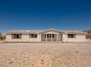 2809 W Safari Dr, Golden Valley, AZ 86413