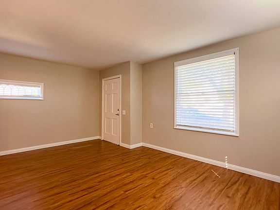 5th image of 4360-4364 Texas St #4360-01