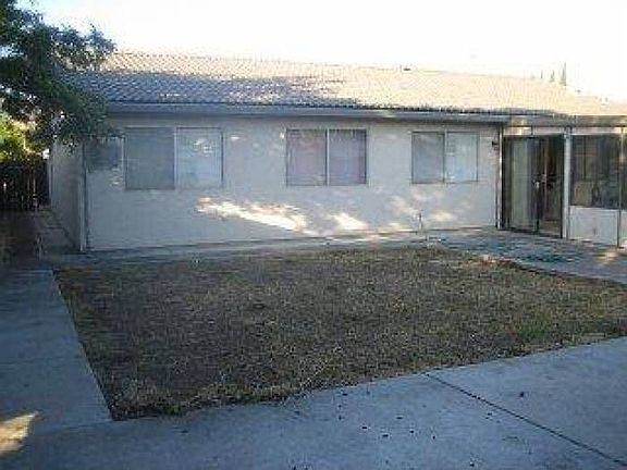4th image of 2392 Ashglen Way