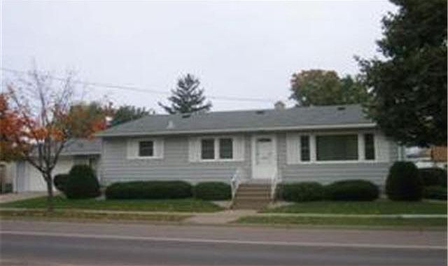 1st image of 68 Sarnia  E
