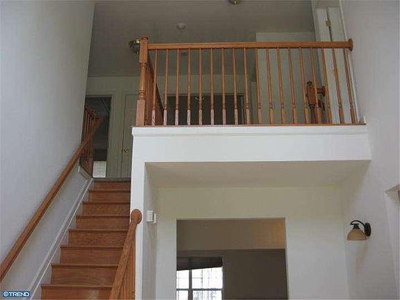 2nd image of 185 Albacore Dr
