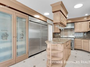 4915 Bellaire Ave, Valley Village, CA 91607