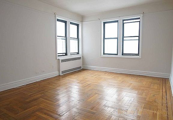 5th image of 1776 E 13th St APT 5L