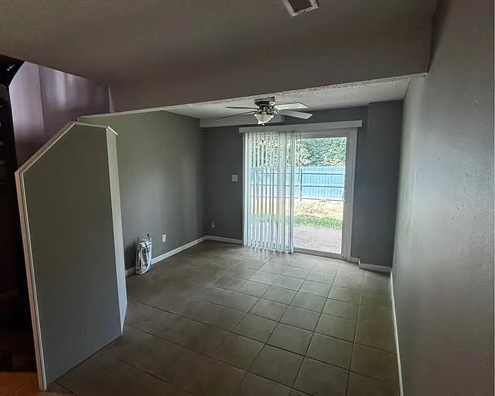 109 Redwood Rd — Photo 9