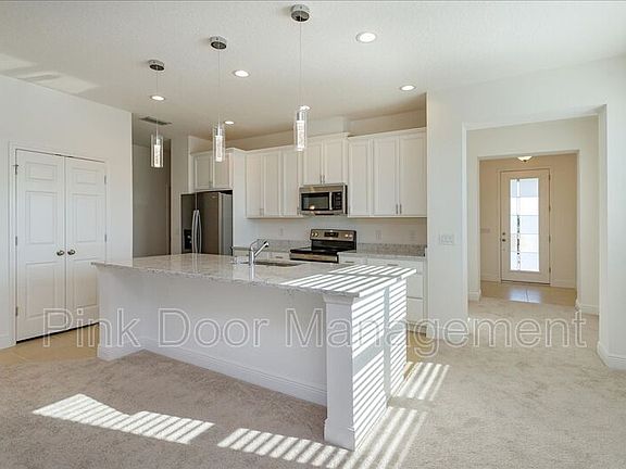 2nd image of 516 Ironside Trail Dr