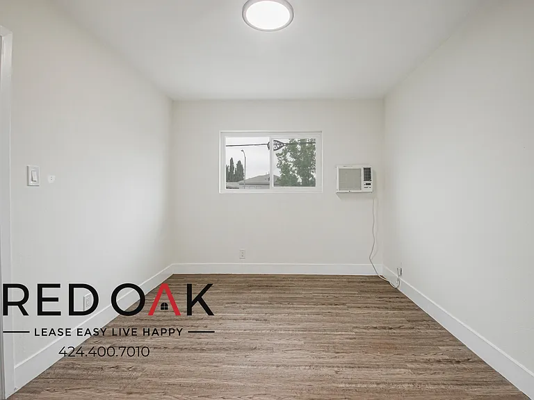4070 Venice Blvd #9 — Photo 19