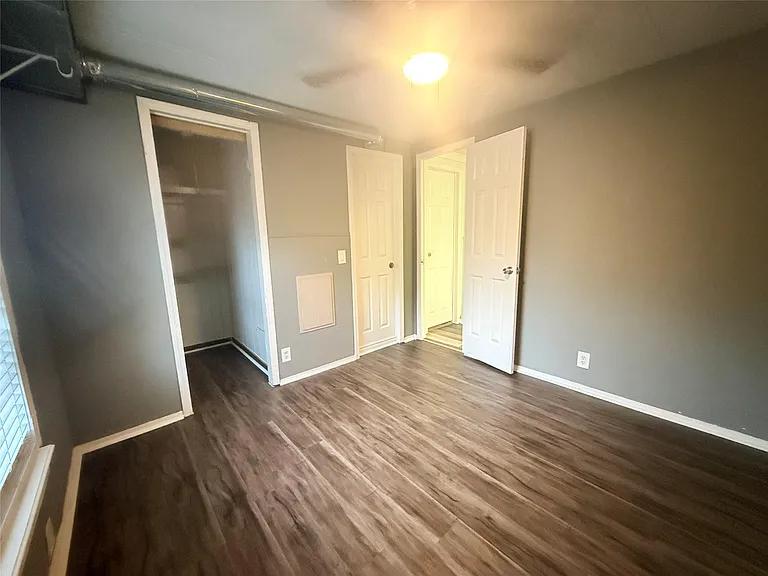1619 Avenue D — Photo 14