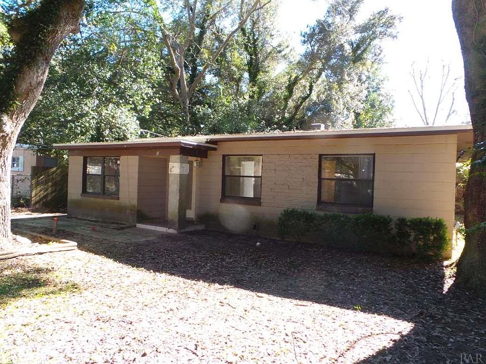 1st image of 33 Pen Haven Dr