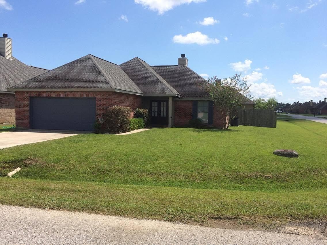 147 Legend Creek Dr, Youngsville, LA 70592 Zillow