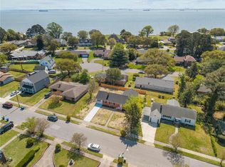 922 11th St, Newport News, VA 23607