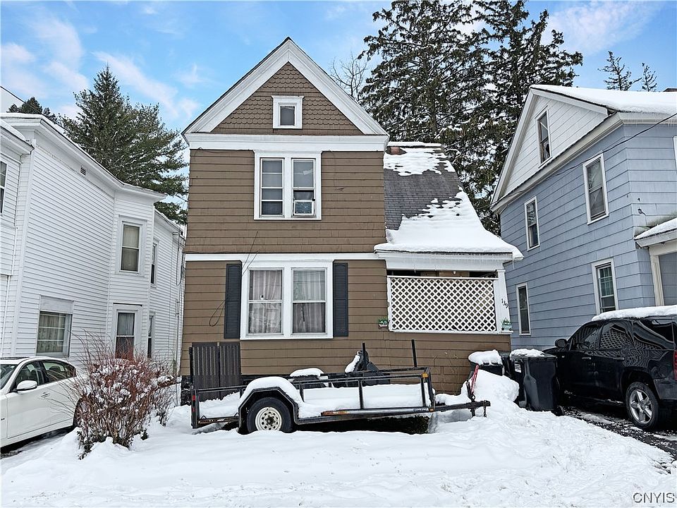 1st image of 139 Elmhurst Ave