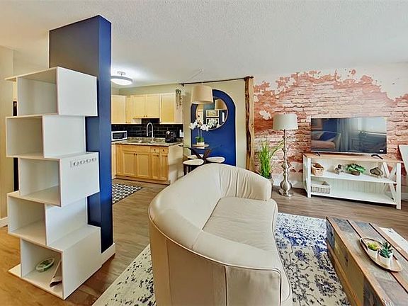 2nd image of UNIT 2-2358 Rae STREET