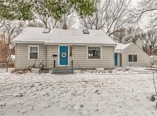 7817 W 63rd Ter, Overland Park, KS 66202
