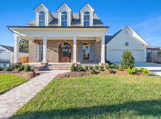 210 Ducharme Ln, Lafayette, LA 70503
