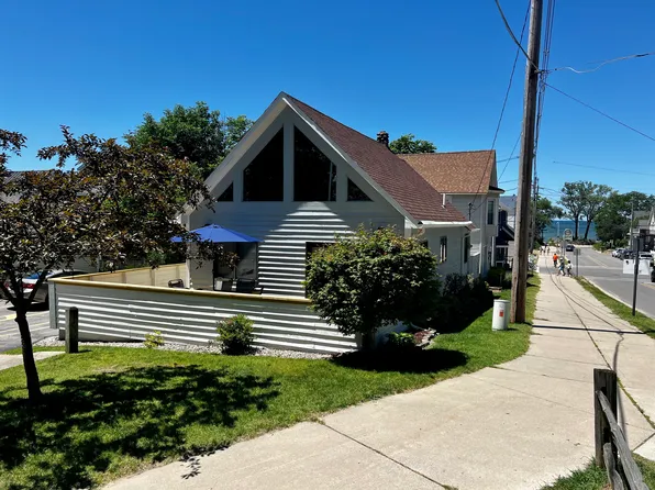 308 Park St, Saint Joseph, MI 49085