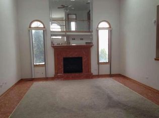 415 Carrick Rd, Matteson, IL 60443