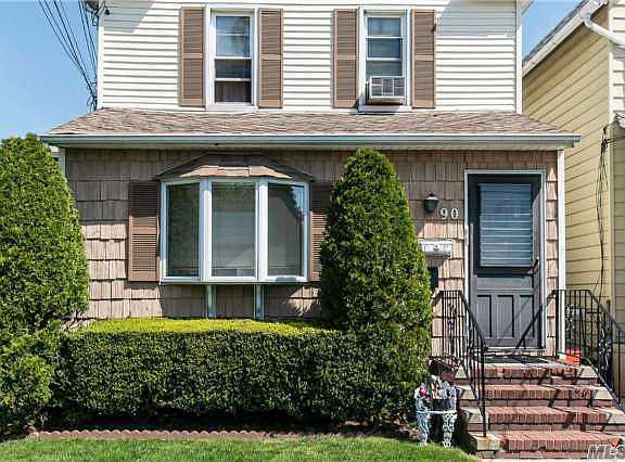 3rd image of 90 Searing Ave