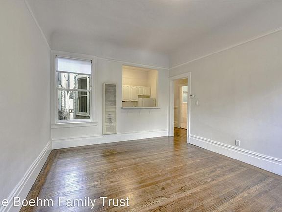 4th image of 2560 Pine St #B