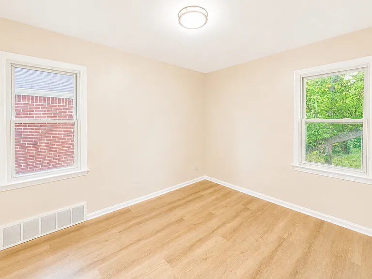 4575 Neff Ave — Photo 10