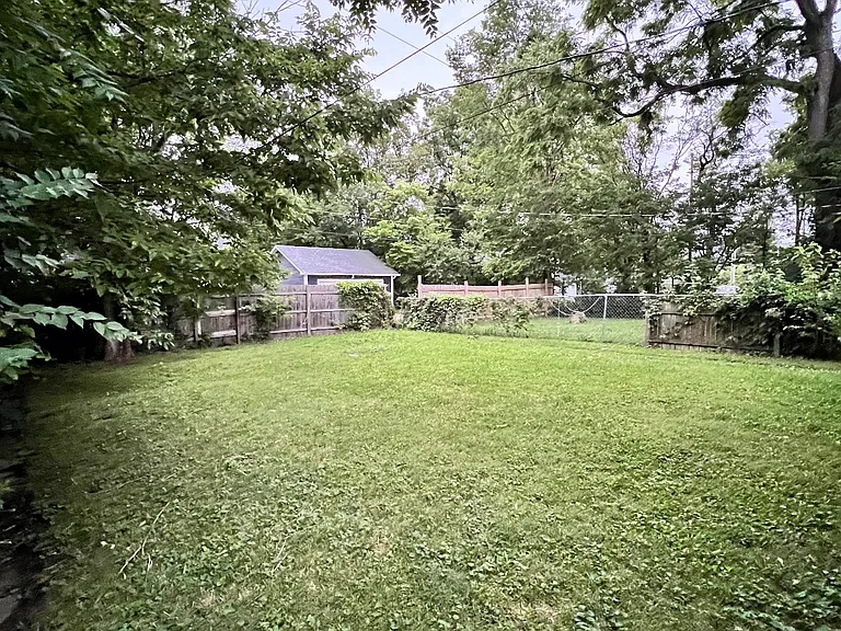 3631 Graceland Ave — Photo 2