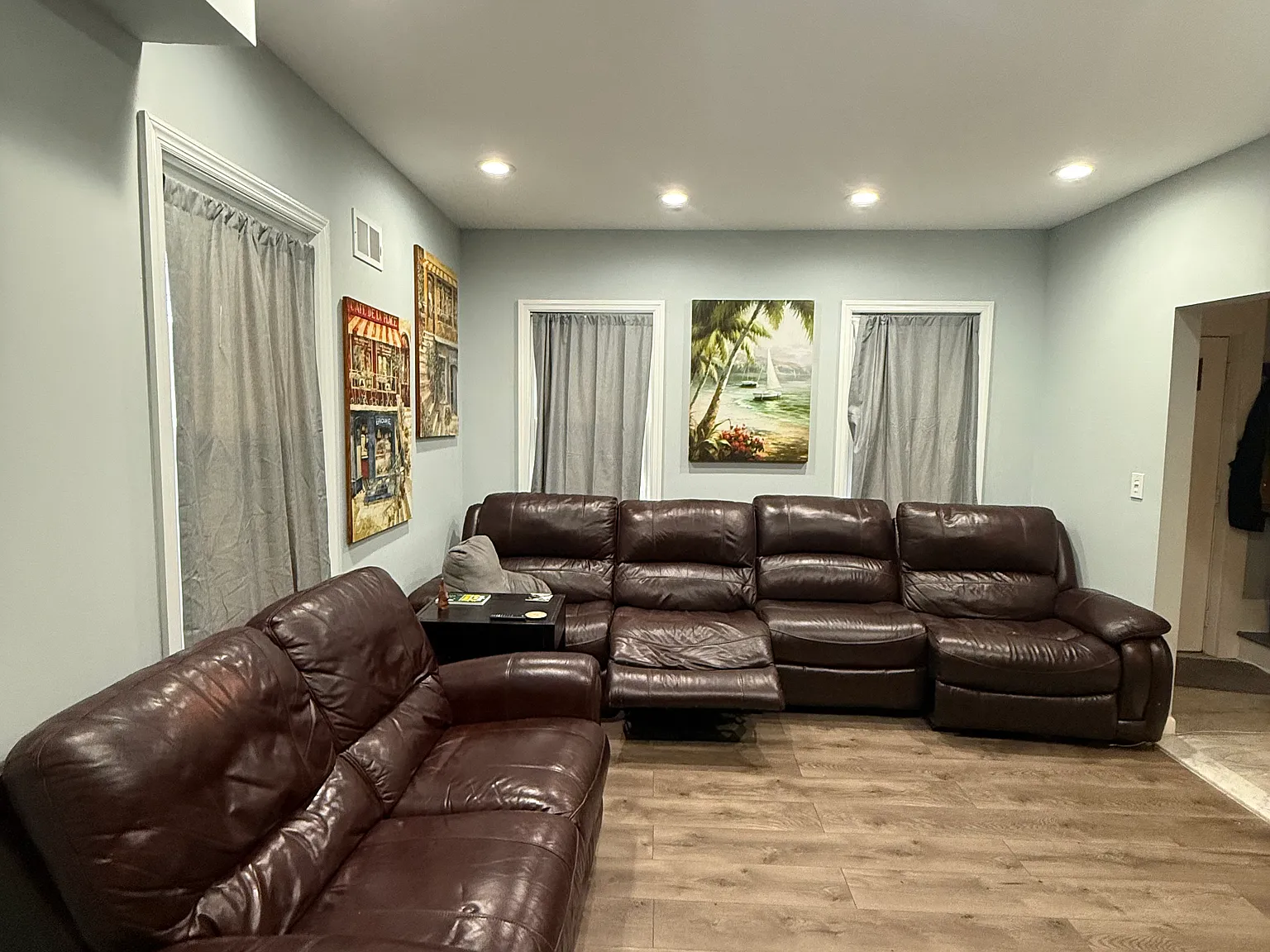 81 Dewey St — Photo 1