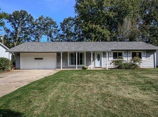 8289 Findley Dr, Mentor, OH 44060