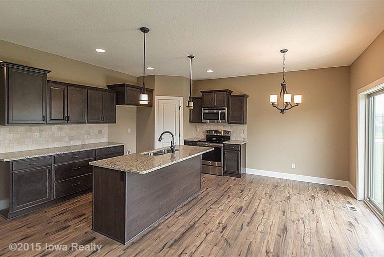 1st image of 9556 Cedarwood Dr
