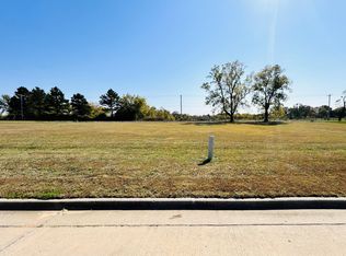 4010 S Dunrobin Dr, Springfield, MO 65809