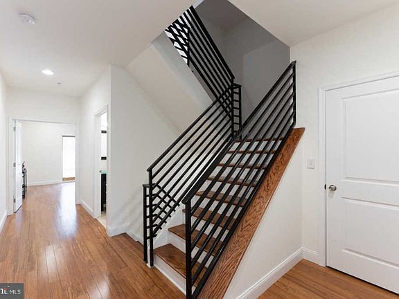 4th image of 1212 N Orianna St