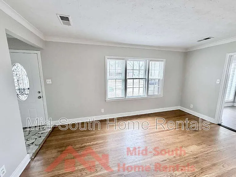 1156 Brower St — Photo 4