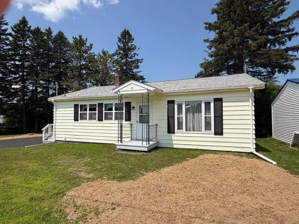 10 Macarthur Avenue, Caribou, ME 04736
