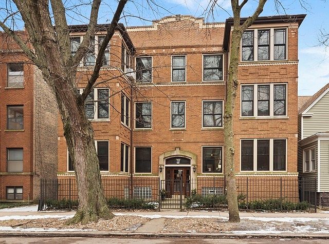 1st image of 1439 W Catalpa Ave #1W