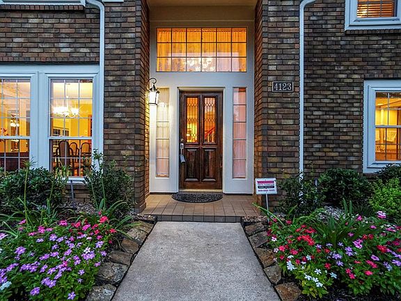 5th image of 4123 Saint Ives St
