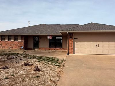 567 Sunset Dr, Watonga, OK, 73772