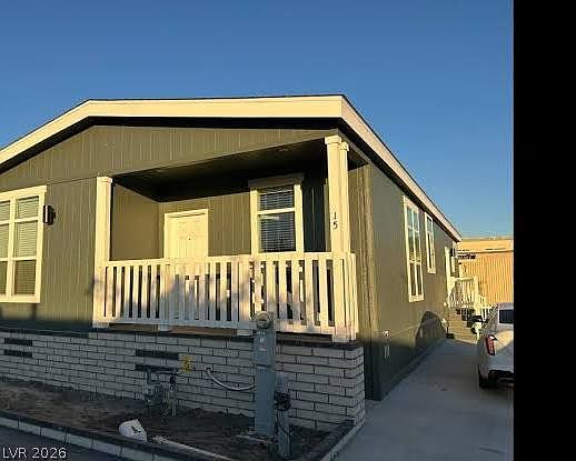 3rd image of 474 Box Canyon Rd