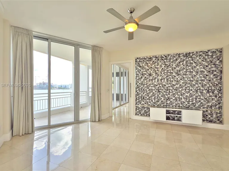848 Brickell Key Dr #3 — Photo 16