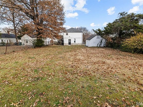 4th image of 725 Cornell Ave