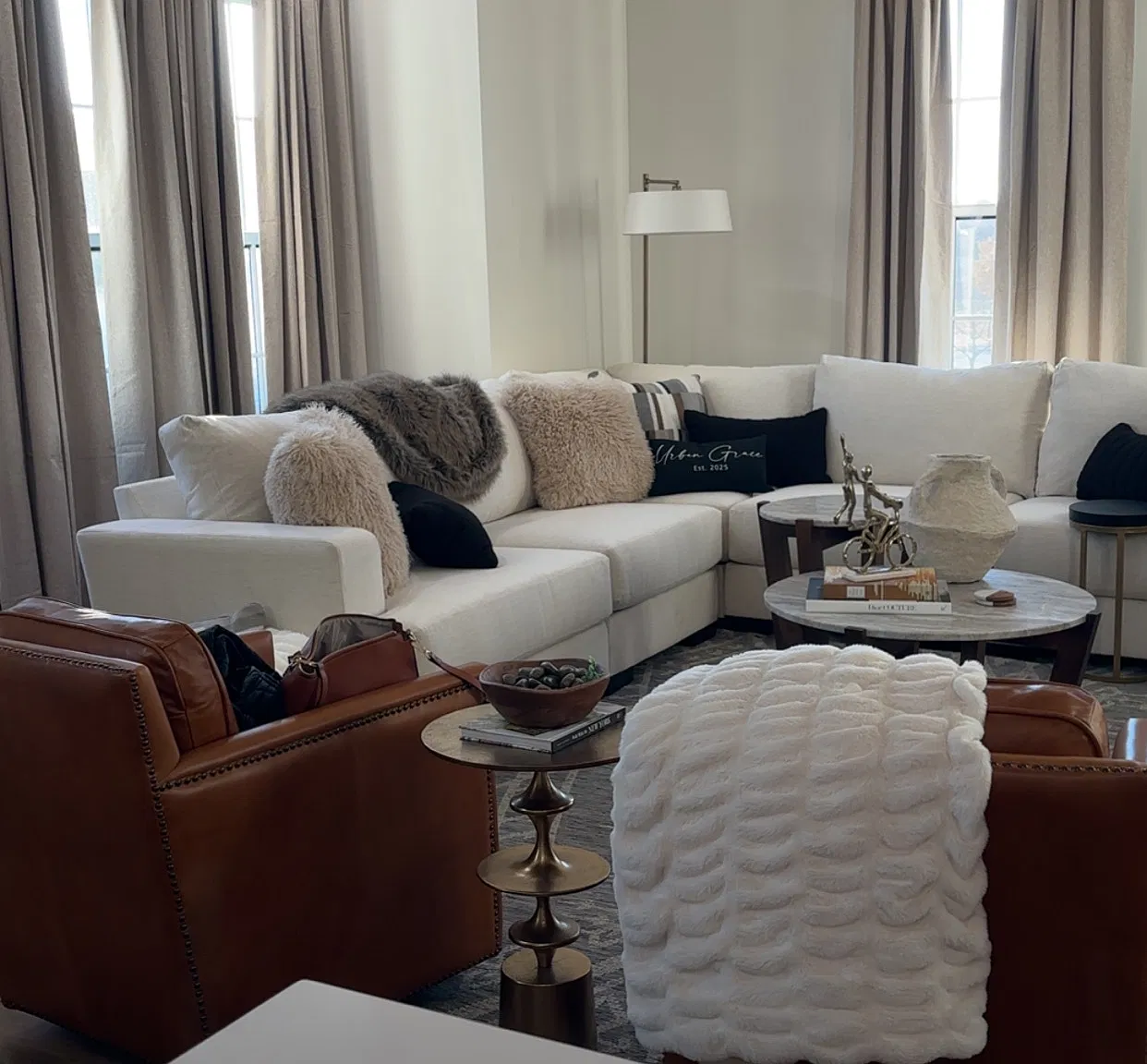 2 bed, 1400 sqft, $1,900 — Photo 2