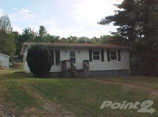 144 W 38th St, Buena Vista, VA 24416