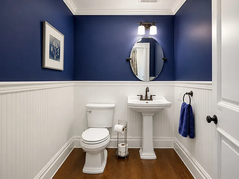 Main Floor 1/2 Bath