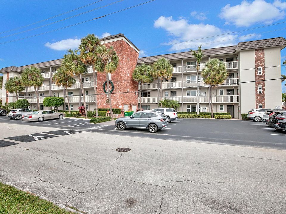 1st image of 3111 NE 51st Street #103