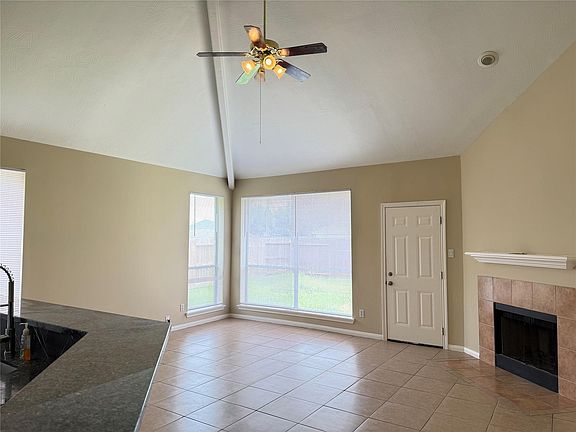 4th image of 3911 Highland Vale Ct