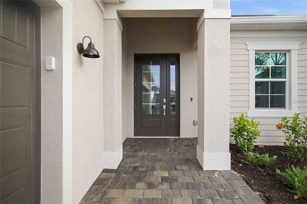 2 bed, 2.5 bath, 1850 sqft, $5,000 — Photo 4