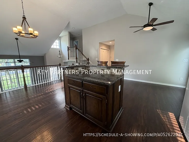 16409 W 157th Ter — Photo 8
