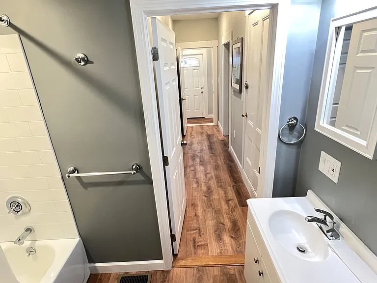 31 Ridgeway St #1 — Photo 14